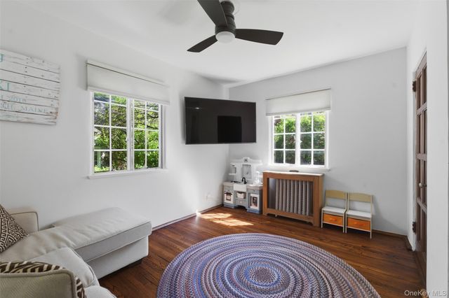 15 Kingsbury Road, New Rochelle, NY 10804