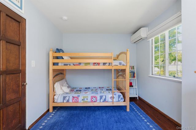15 Kingsbury Road, New Rochelle, NY 10804