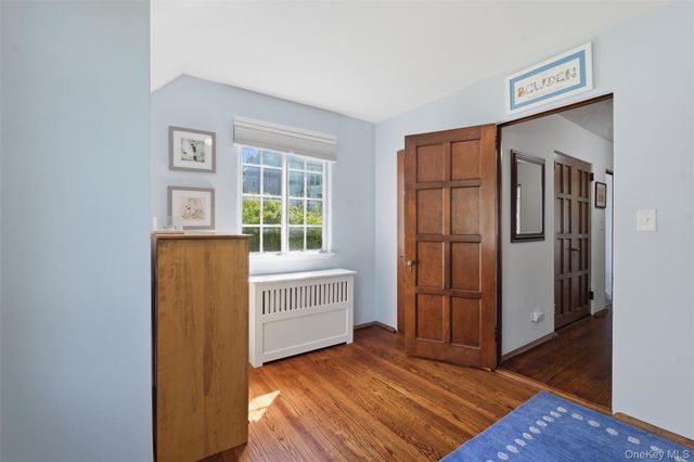 15 Kingsbury Road, New Rochelle, NY 10804