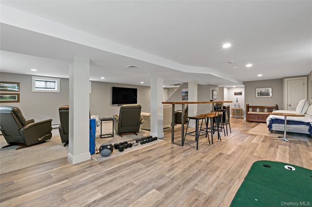 156 River Road, Briarcliff Manor, NY 10510