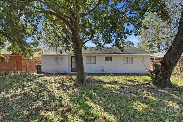 1626 Cloverdale Drive, Savannah, GA 31415