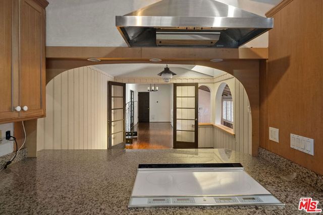 14900 Camarosa Drive, Pacific Palisades, CA 90272