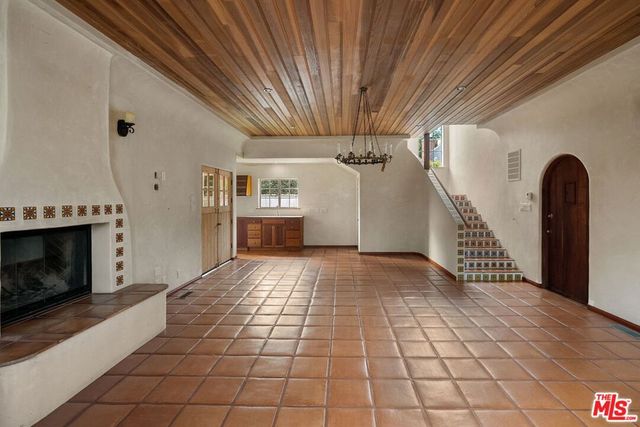 14900 Camarosa Drive, Pacific Palisades, CA 90272