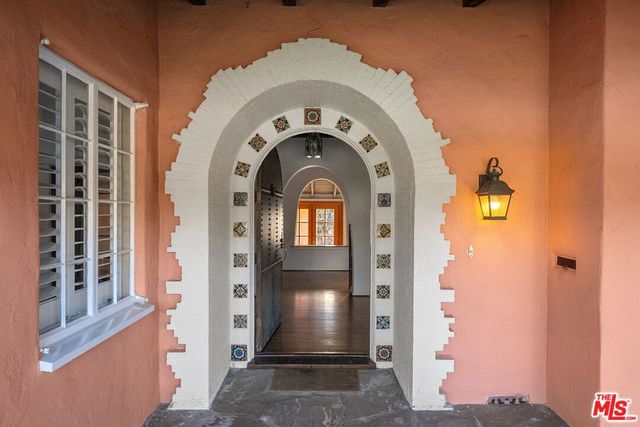 14900 Camarosa Drive, Pacific Palisades, CA 90272