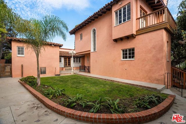 14900 Camarosa Drive, Pacific Palisades, CA 90272