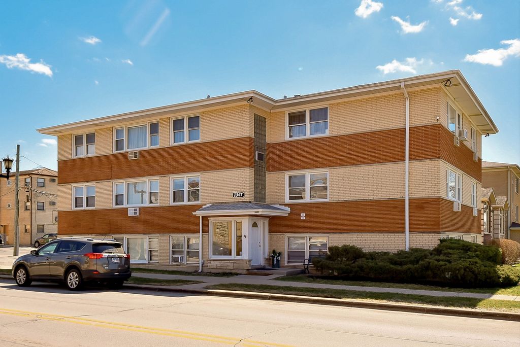 Image 1 of property listing at 7347 W Diversey Avenue 3, Elmwood Park, IL 60707