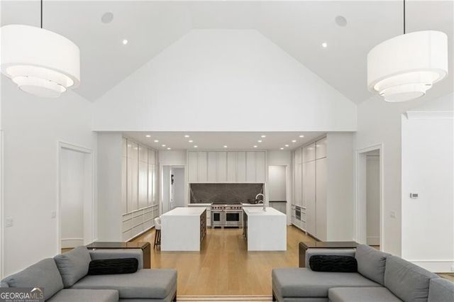 5260 Long Island Drive NW, Atlanta, GA 30327