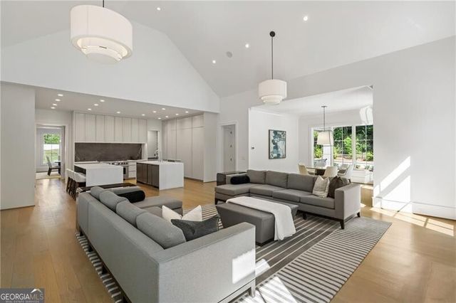 5260 Long Island Drive NW, Atlanta, GA 30327