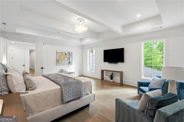 5260 Long Island Drive NW, Atlanta, GA 30327