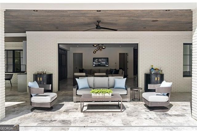 5260 Long Island Drive NW, Atlanta, GA 30327