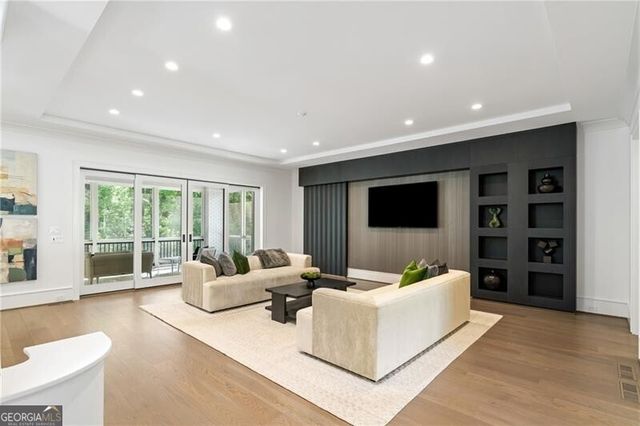 5260 Long Island Drive NW, Atlanta, GA 30327