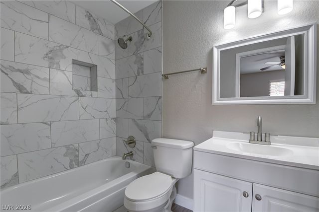 853 Rock Springs Drive 202, Las Vegas, NV 89128