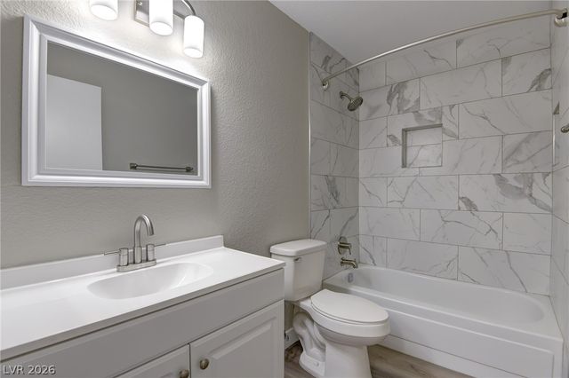 853 Rock Springs Drive 202, Las Vegas, NV 89128