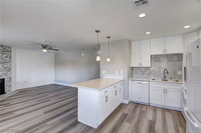 853 Rock Springs Drive 202, Las Vegas, NV 89128