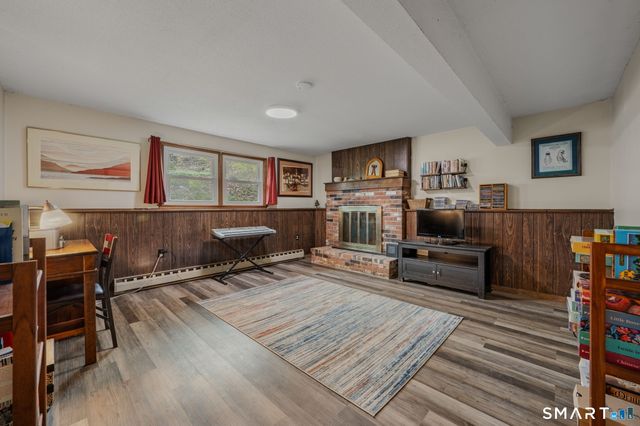 14 Latimer Drive, East Lyme, CT 06333
