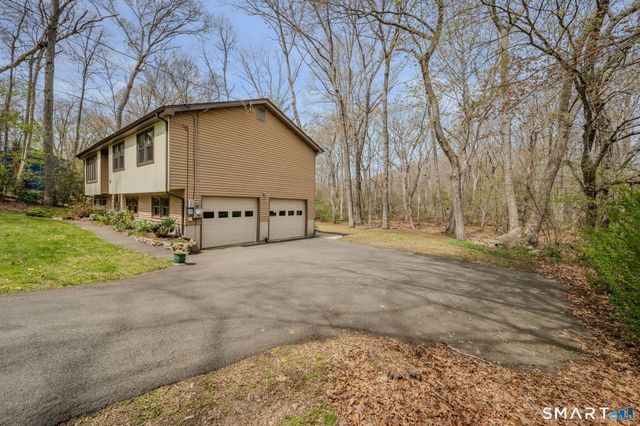 14 Latimer Drive, East Lyme, CT 06333