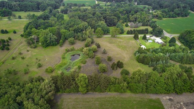 19839 Witt Road, Three Oaks, MI 49128