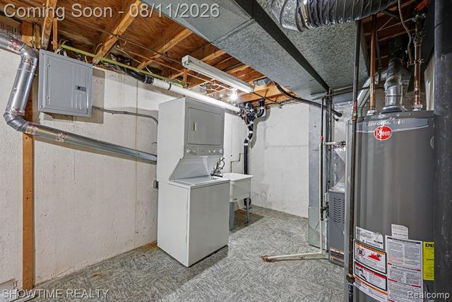 39415 Old Dominion Drive, Clinton Township, MI 48038