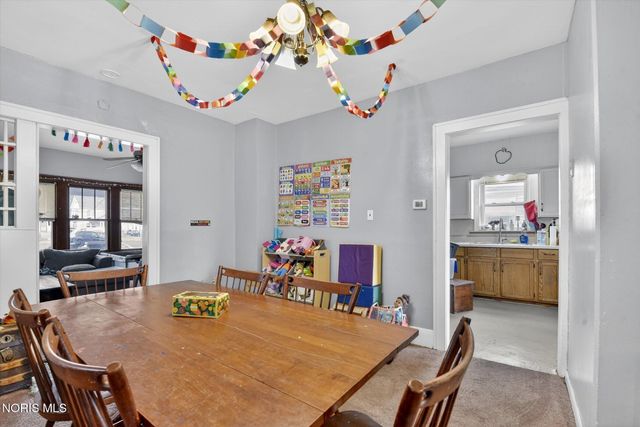 2335 Airport Highway, Toledo, OH 43609