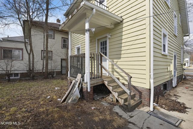 2335 Airport Highway, Toledo, OH 43609