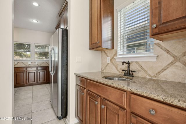 15587 LEXINGTON PARK Boulevard, Jacksonville, FL 32218