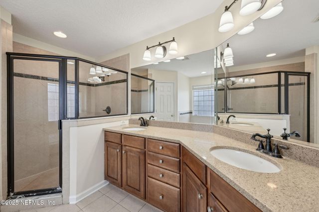 15587 LEXINGTON PARK Boulevard, Jacksonville, FL 32218