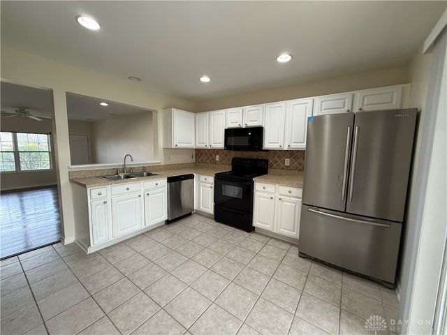 2433 Cabbage Key Drive, Miami Twp, OH 45342