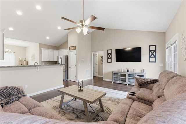 4811 Lord Andrews Place, Liberty, NC 27298