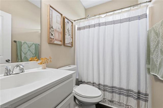 4811 Lord Andrews Place, Liberty, NC 27298