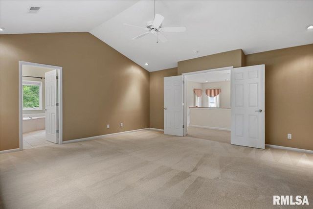 4104 Chandlerwood Road, Springfield, IL 62711
