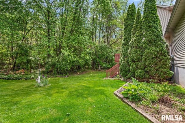 4104 Chandlerwood Road, Springfield, IL 62711