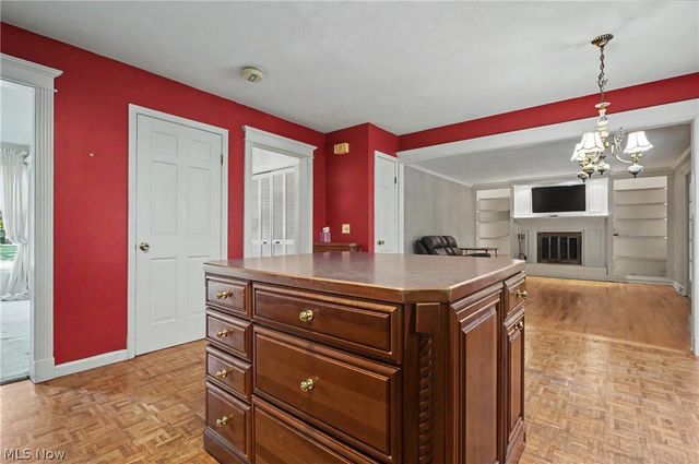 2692 Foxwood Drive, Akron, OH 44333