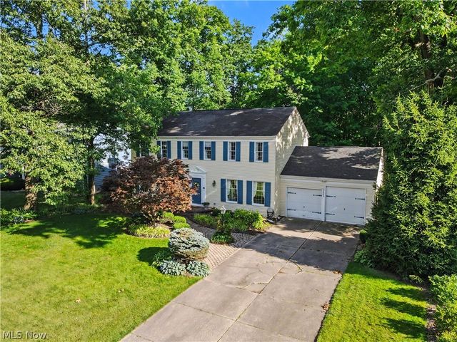 2692 Foxwood Drive, Akron, OH 44333