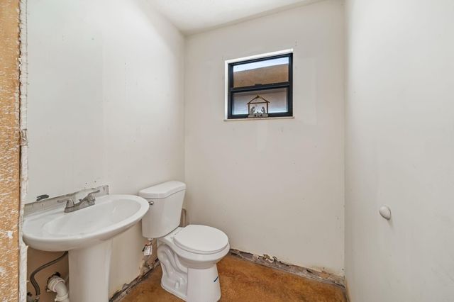 1401 Bennett Road, Fort Pierce, FL 34947