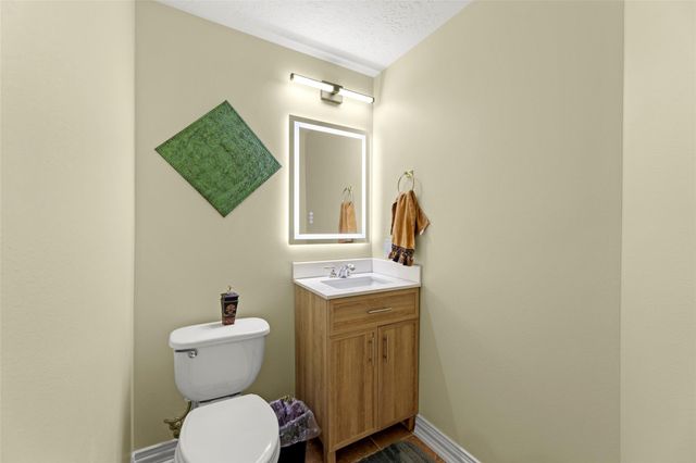 2407 Royal Palm Court, League City, TX 77573