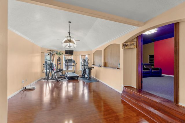 2407 Royal Palm Court, League City, TX 77573