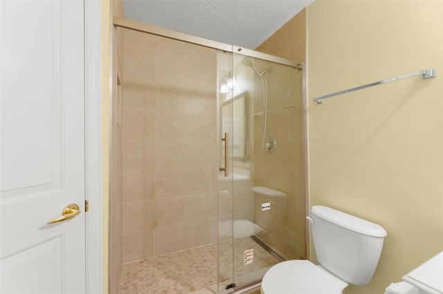 2407 Royal Palm Court, League City, TX 77573