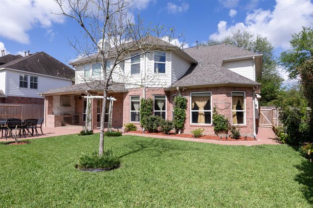 2407 Royal Palm Court, League City, TX 77573