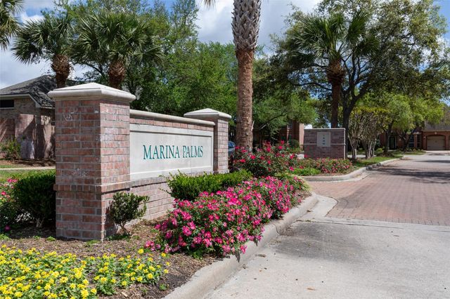 2407 Royal Palm Court, League City, TX 77573