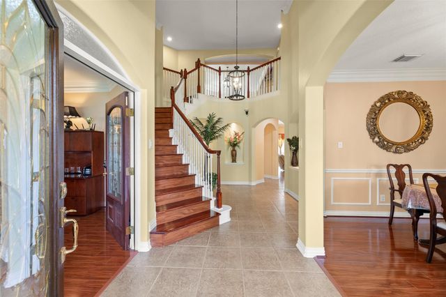 2407 Royal Palm Court, League City, TX 77573