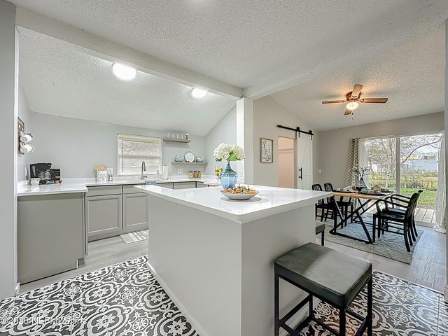 856 WEST PALM Avenue, Jacksonville, FL 32254