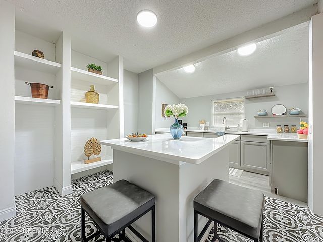 856 WEST PALM Avenue, Jacksonville, FL 32254