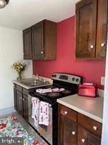 107 W BROAD ST, Bridgeton, NJ 08302