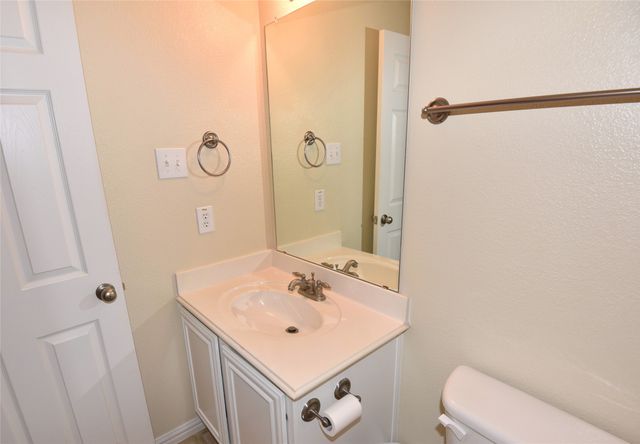 2505 Durango Ridge Drive, Bedford, TX 76021