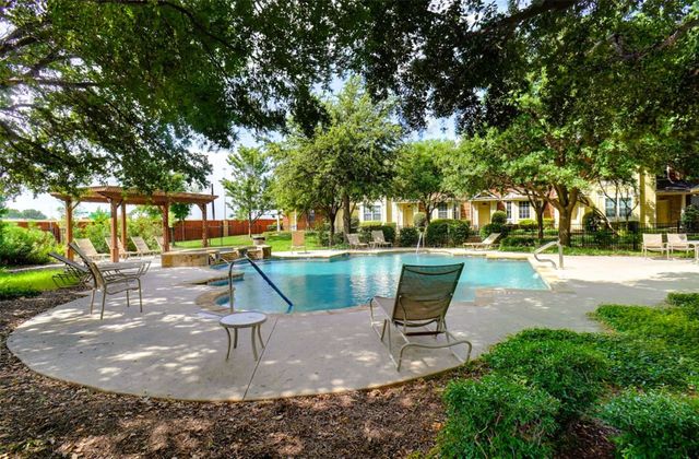 2505 Durango Ridge Drive, Bedford, TX 76021