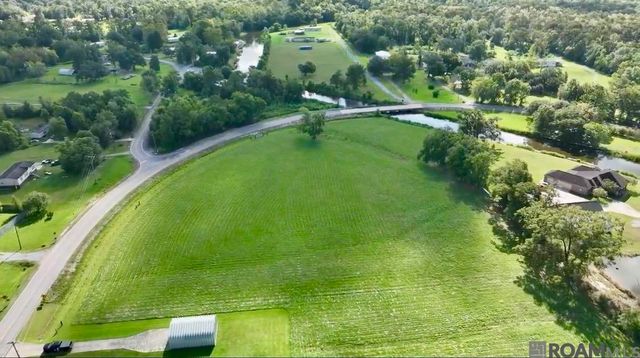 46093 Stringer Bridge Rd, St Amant, LA 70774