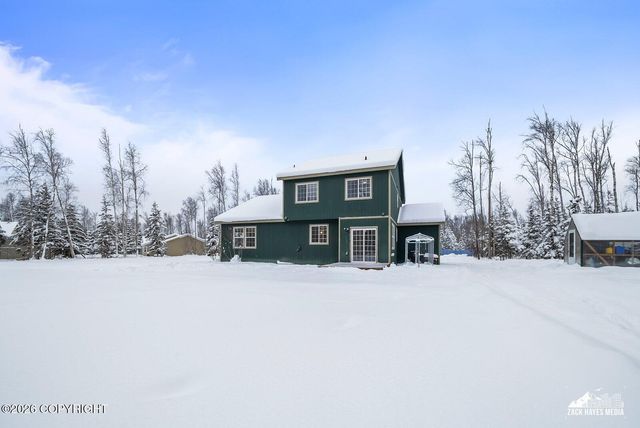 3288 W Birch Meadows Road, Wasilla, AK 99654