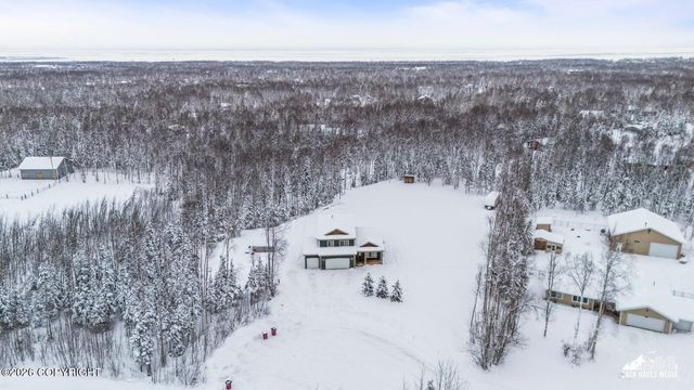 3288 W Birch Meadows Road, Wasilla, AK 99654