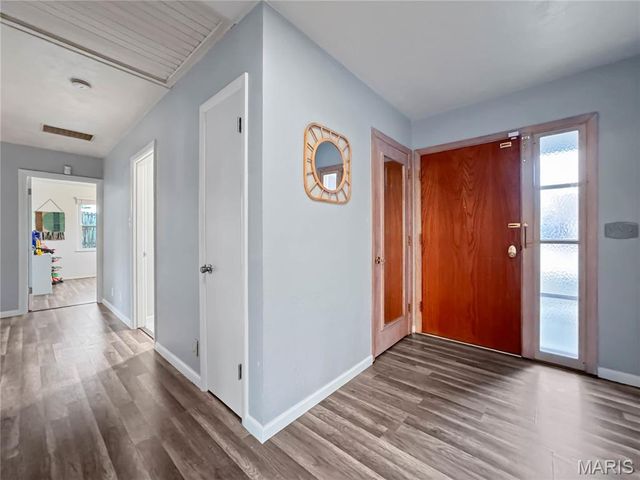 325 N MARKET Street N, Waterloo, IL 62298