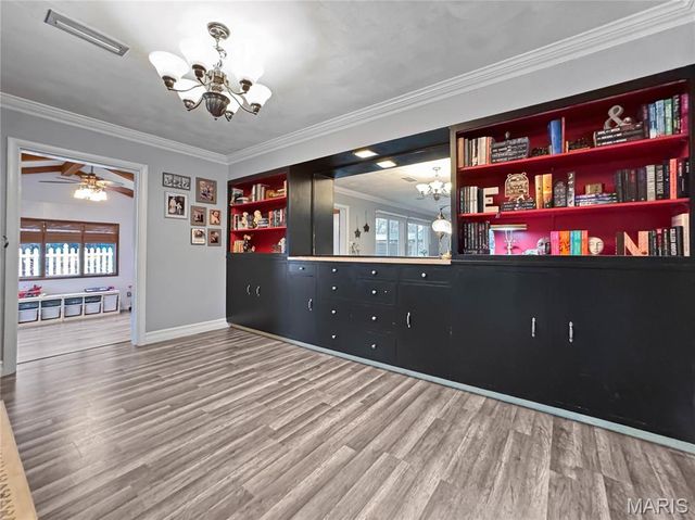 325 N MARKET Street N, Waterloo, IL 62298